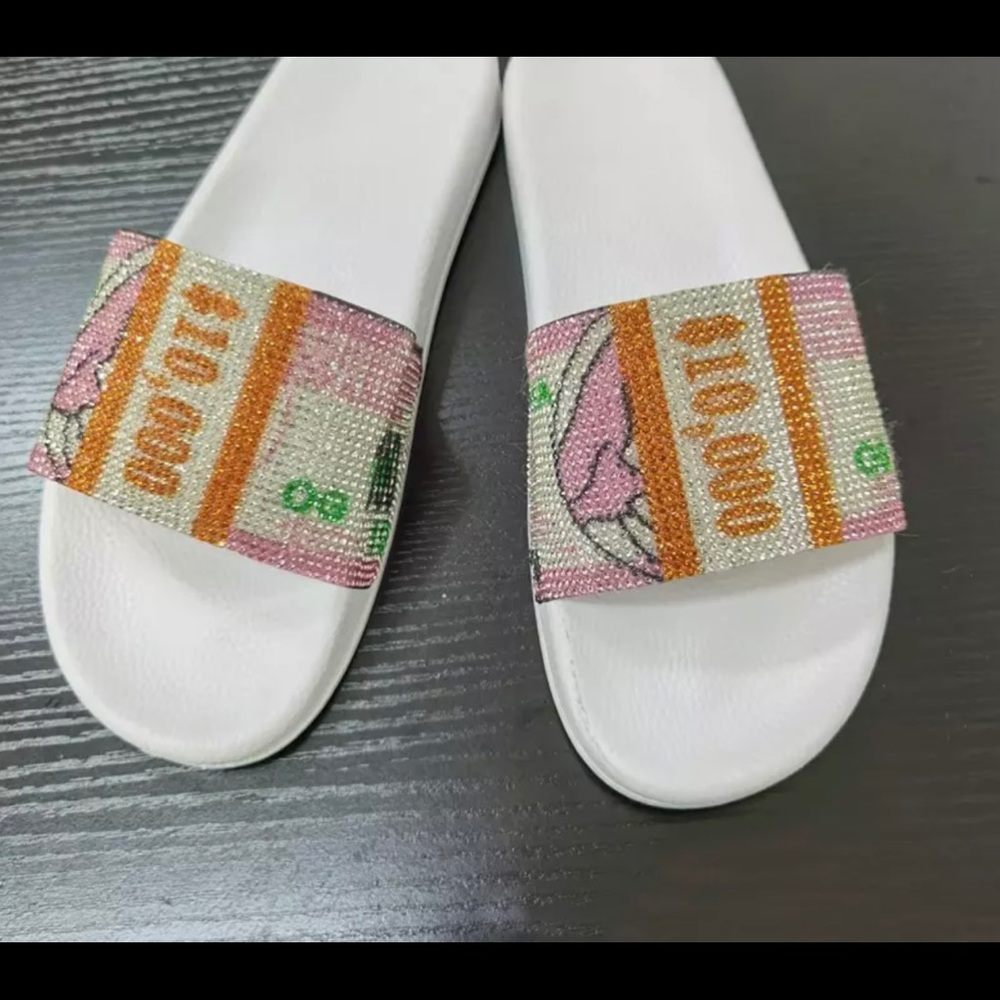 Bling Slippers - Picture 2 of 4